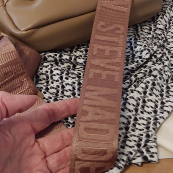 Steve Madden Belt Pavk - Picture 10 of 10